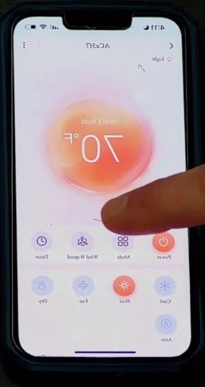 Contrôle d'une thermopompe murale via une application smartphone moderne